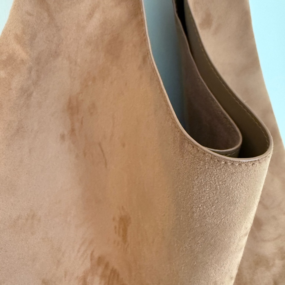 GAP Tan Suede Hobo Bag NWOT - Picture 2 of 9